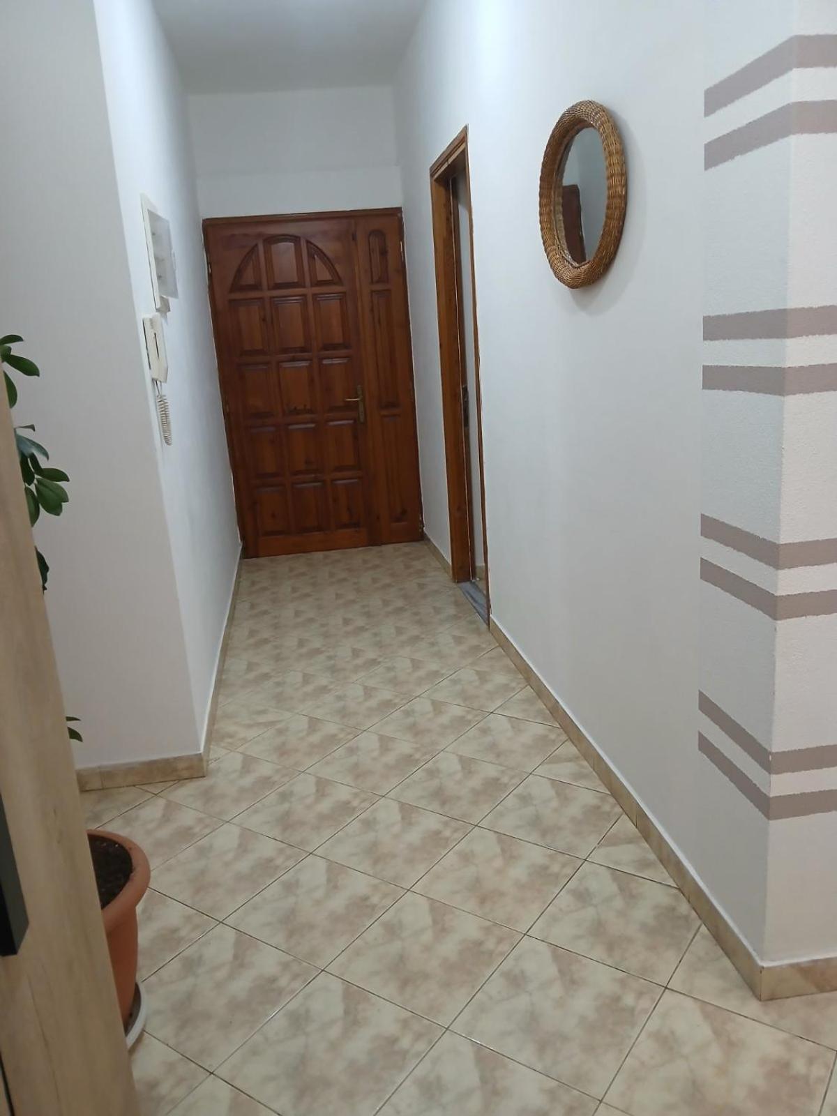 Sea & Relax Apartment Sarandë エクステリア 写真