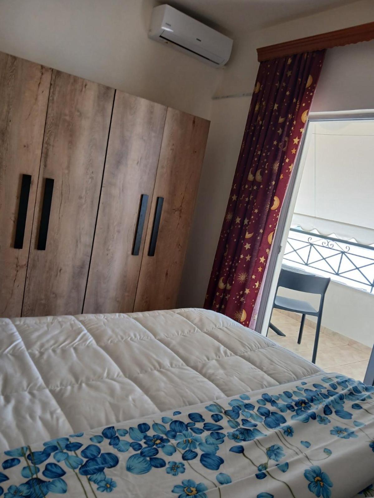Sea & Relax Apartment Sarandë エクステリア 写真