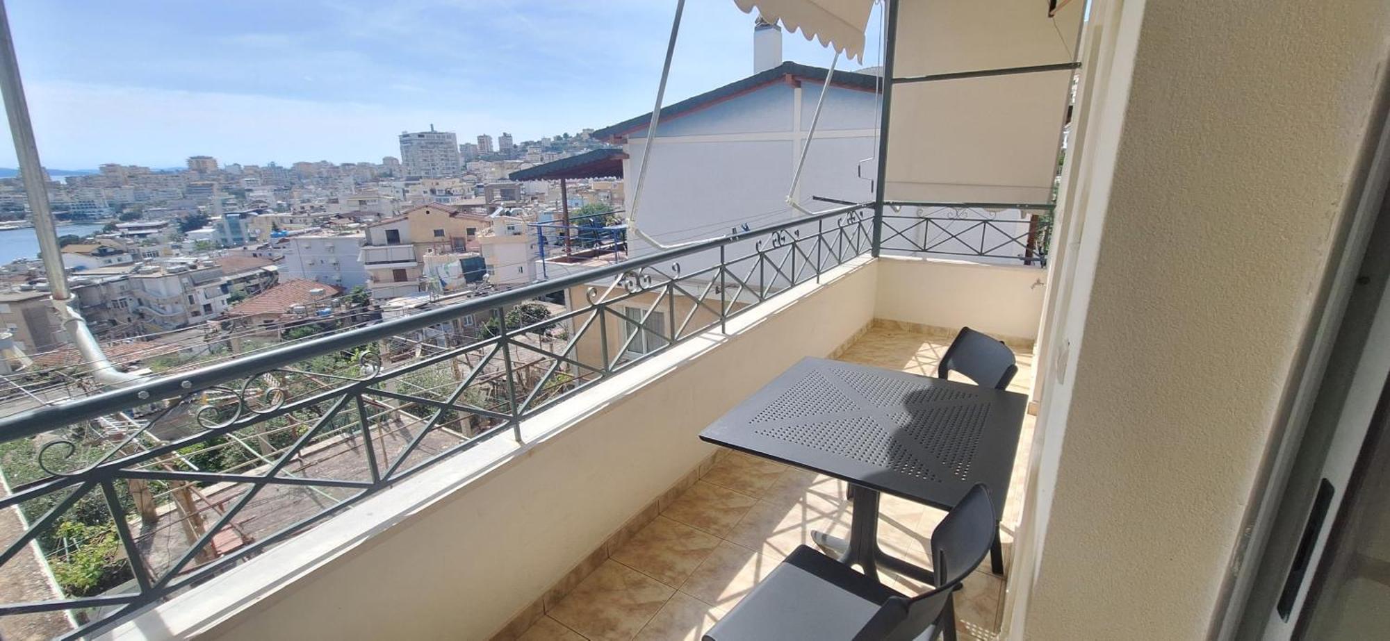 Sea & Relax Apartment Sarandë エクステリア 写真